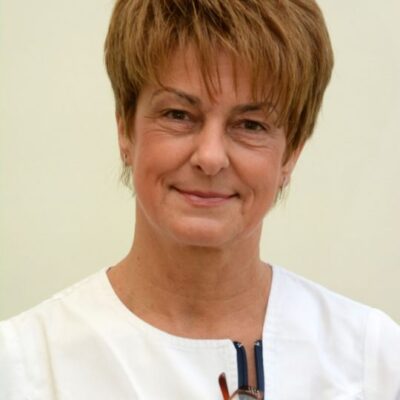 Dr. Varga Erika, kórházi orvos portréja.